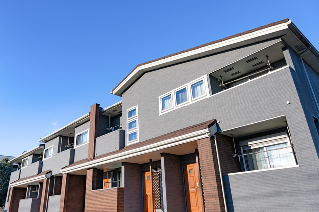 新築アパート投資のメリット・デメリットを整理｜最新データから考える判断軸