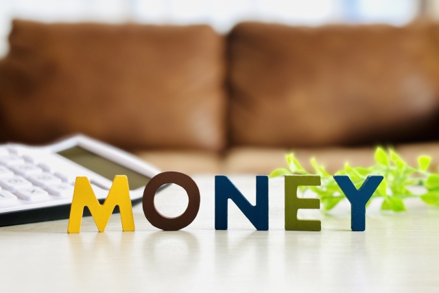 地方銀行 vs ノンバンク｜一棟アパートローンの選び方と投資家属性別の使い分け